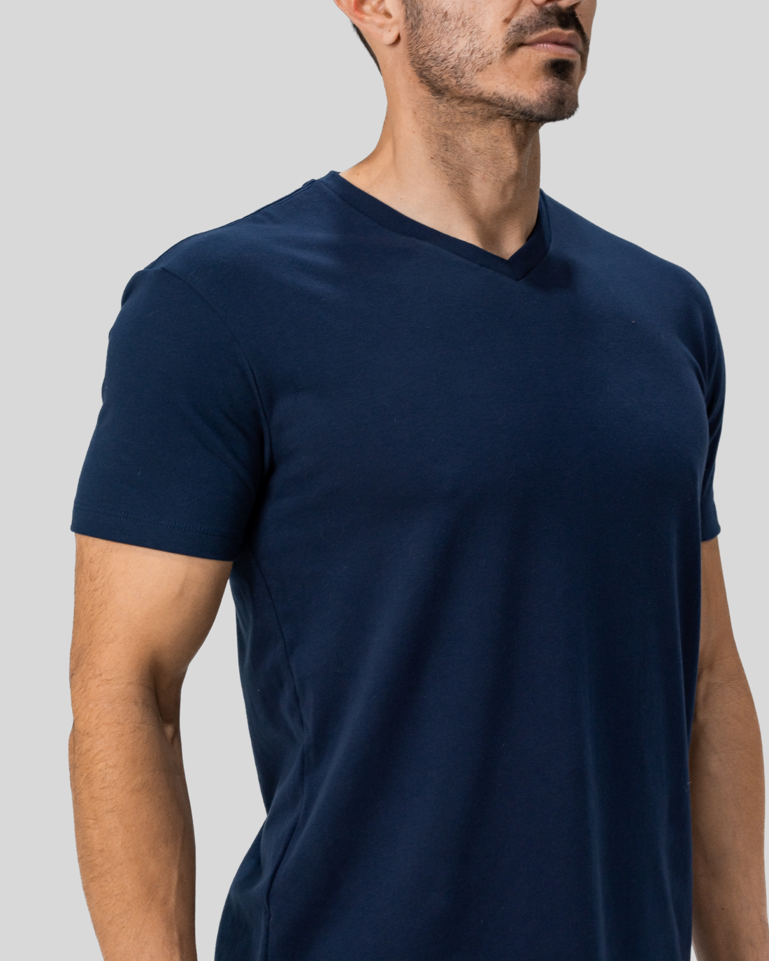 Paquete Oscuro Cuello V