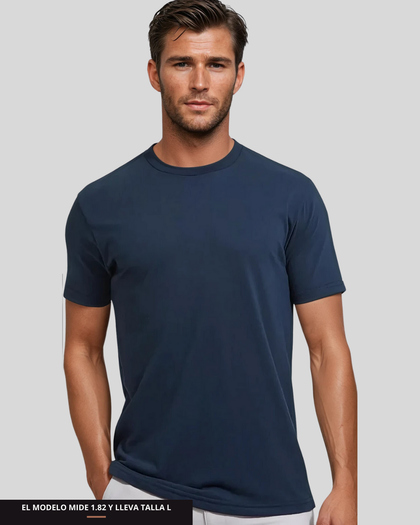 Camiseta de cuello redondo azul marino